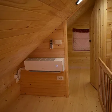 ファームステイ Glamping Organic Farm Slibar Tržič