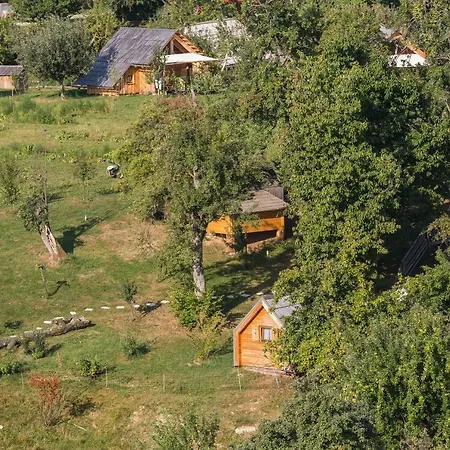 Glamping Organic Farm Slibar Trzic