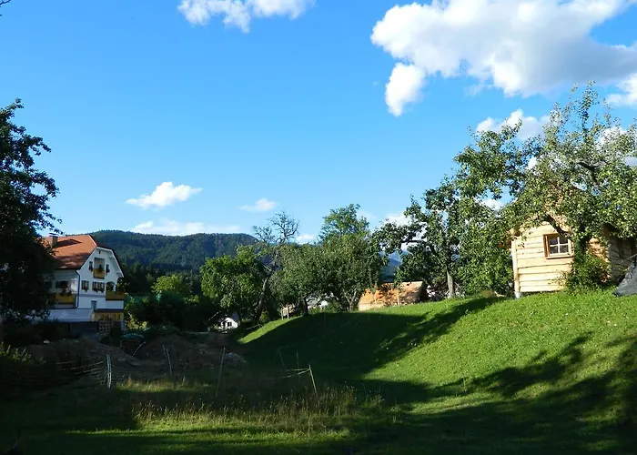 Glamping Organic Farm Slibar مزرعة للإقامة