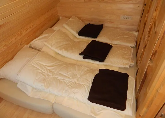 مزرعة للإقامة Glamping Organic Farm Slibar