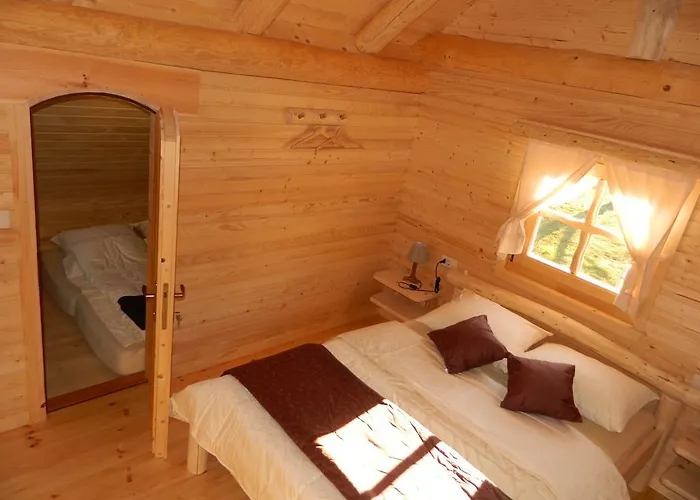 Glamping Organic Farm Slibar مزرعة للإقامة