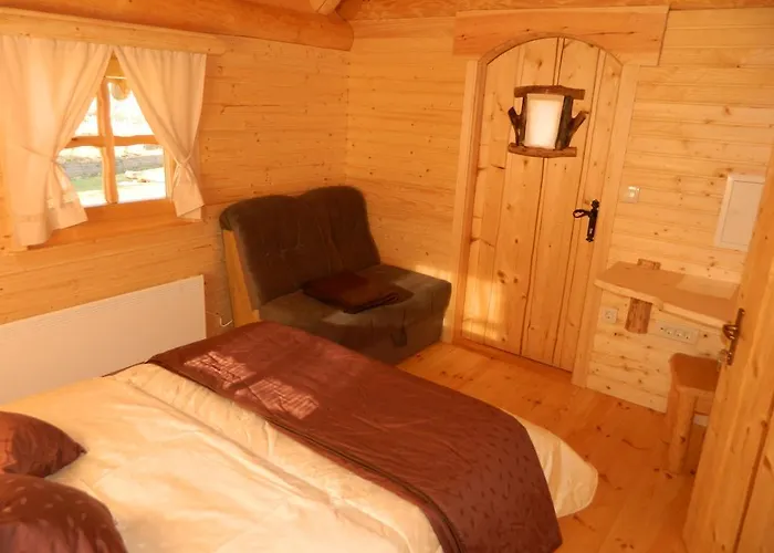 مزرعة للإقامة Glamping Organic Farm Slibar *