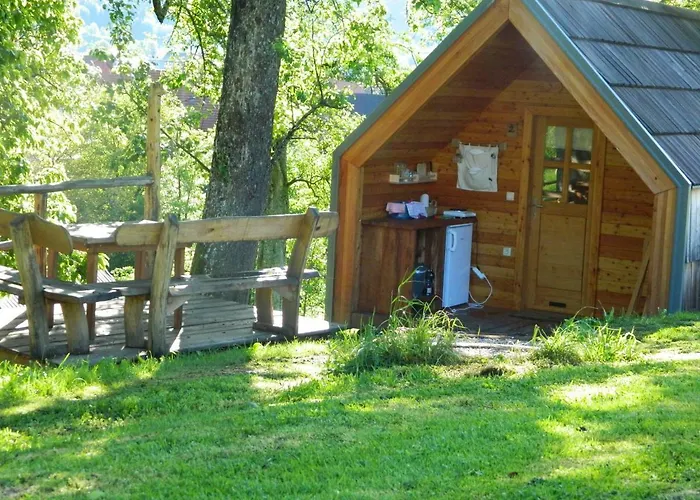 Glamping Organic Farm Slibar مزرعة للإقامة