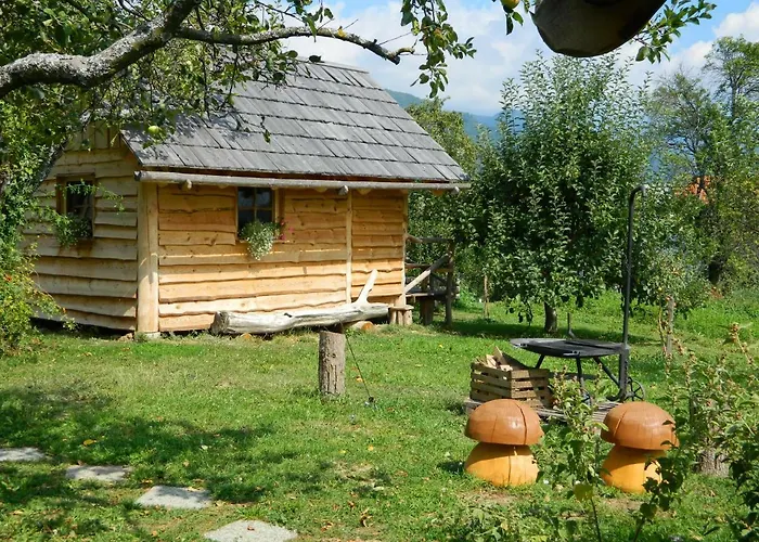 Glamping Organic Farm Slibar Alojamento de Turismo Rural *